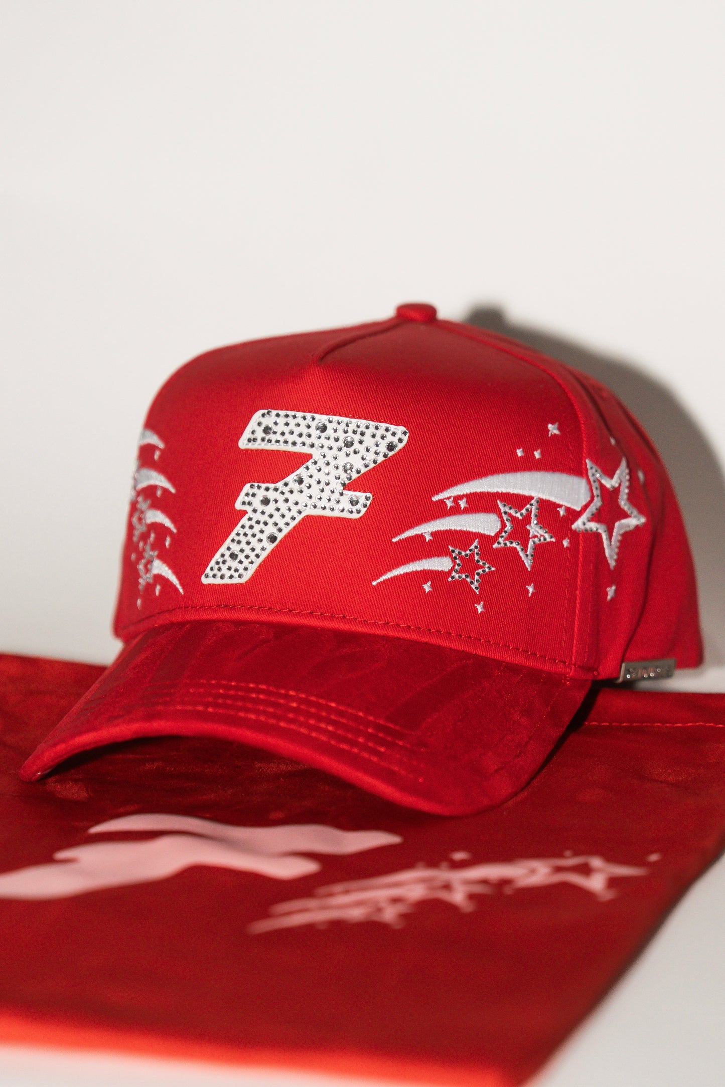 7 Stars Red